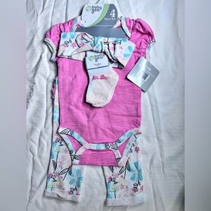 Brand New! 4 Piece set